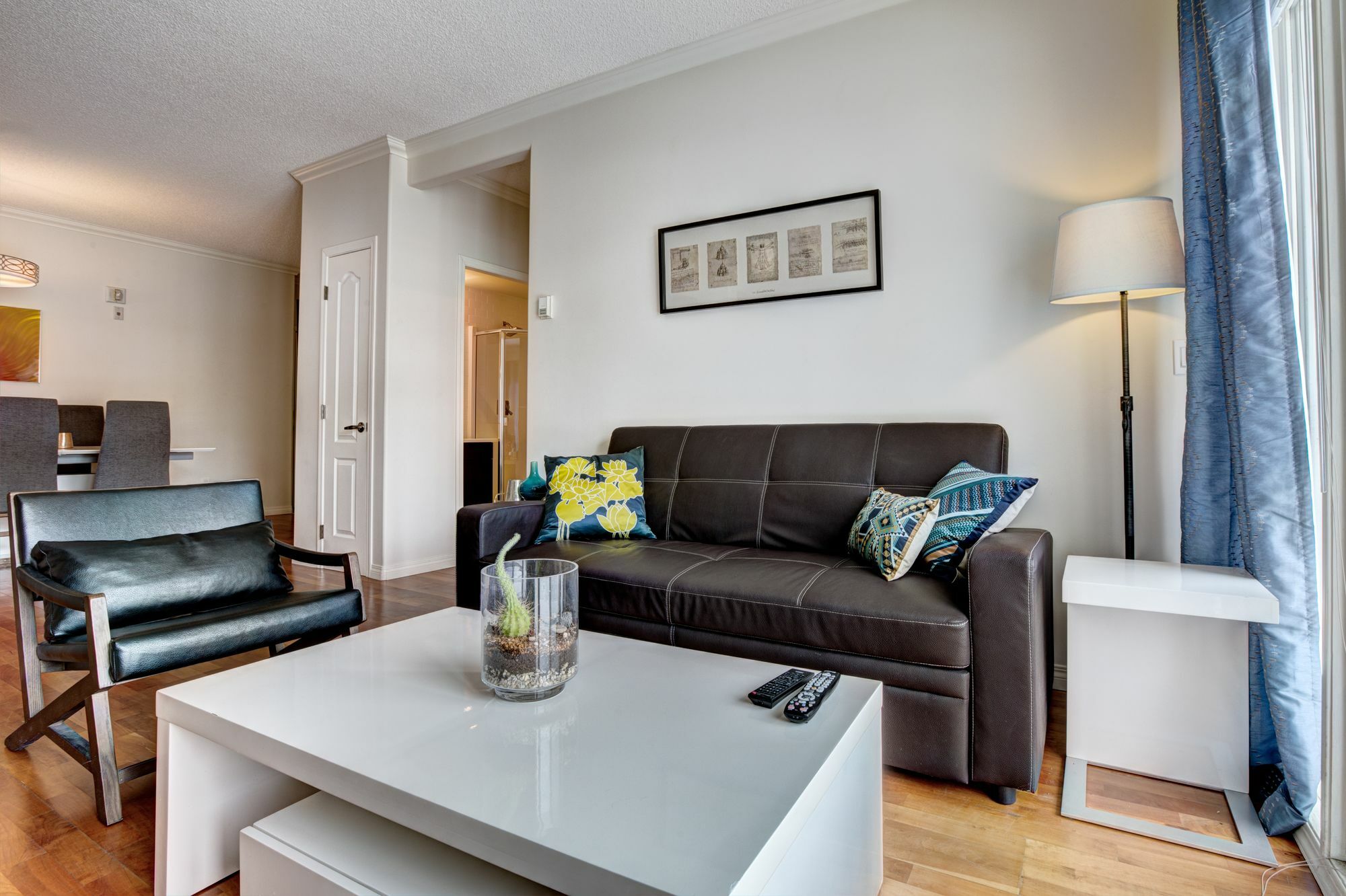 Suite Digs - Genesis YYC Eksteriør bilde