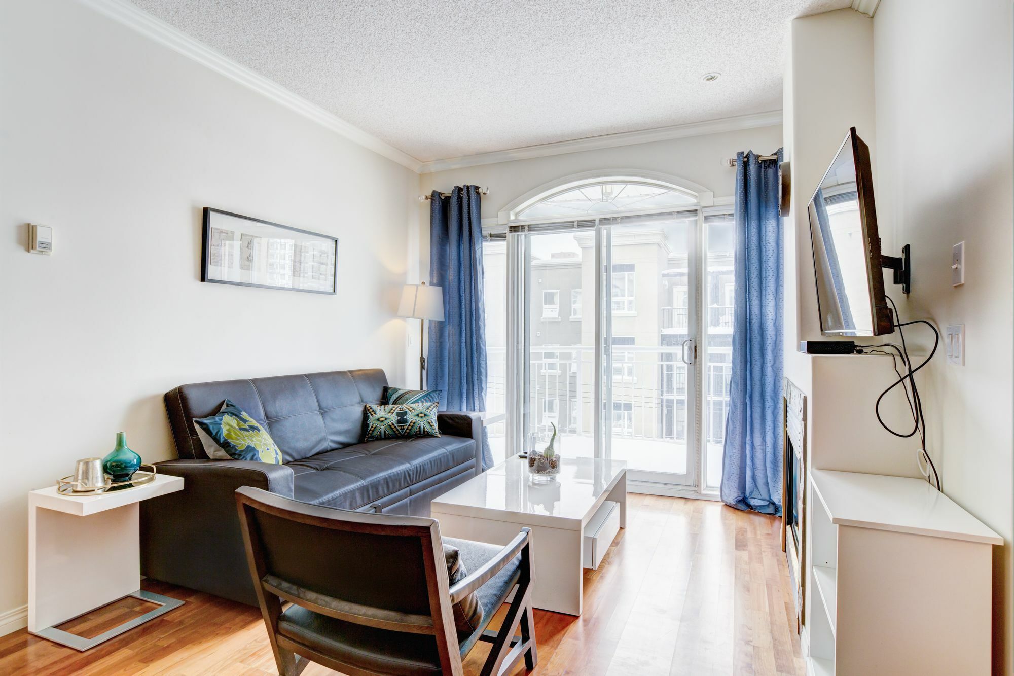 Suite Digs - Genesis YYC Eksteriør bilde